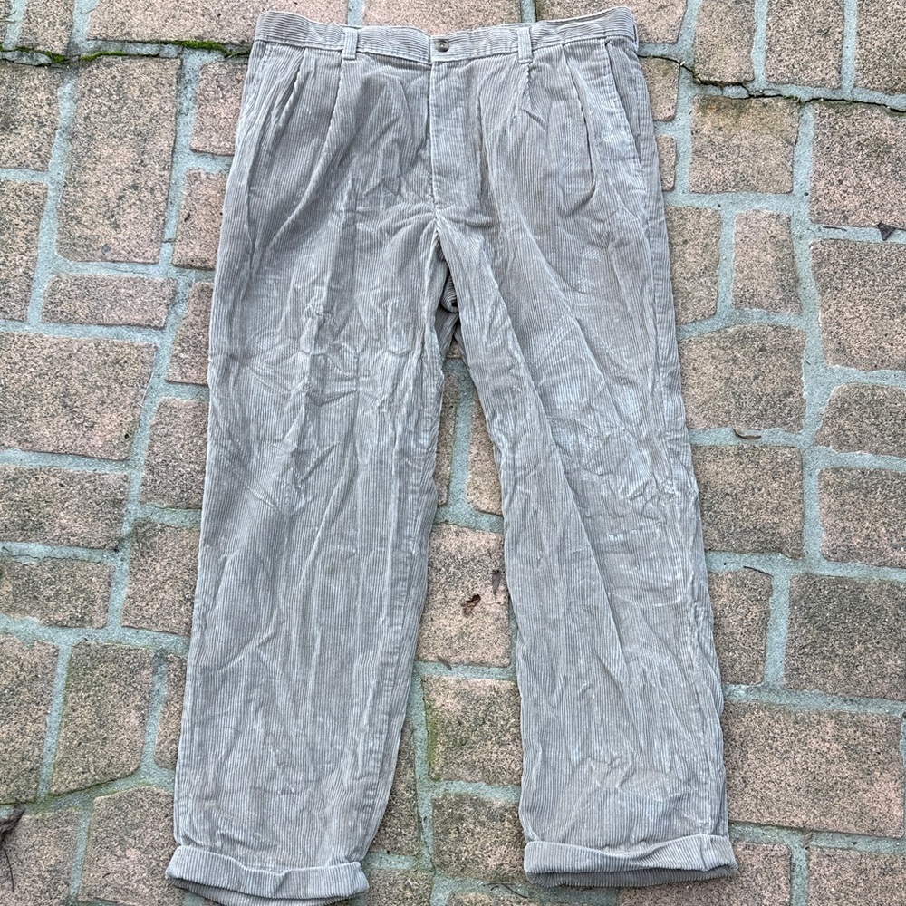 Bill Blass Light tan thick Corduroy Pants 38/30 soft